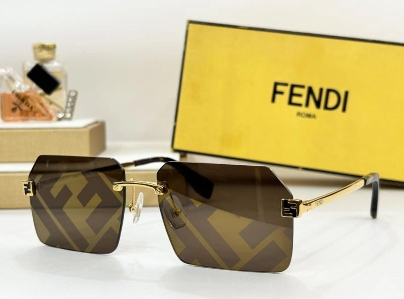 Fendi Sunglasses Casual 279317