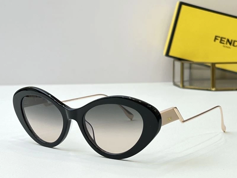 Sustainable Fendi Sunglasses 279318