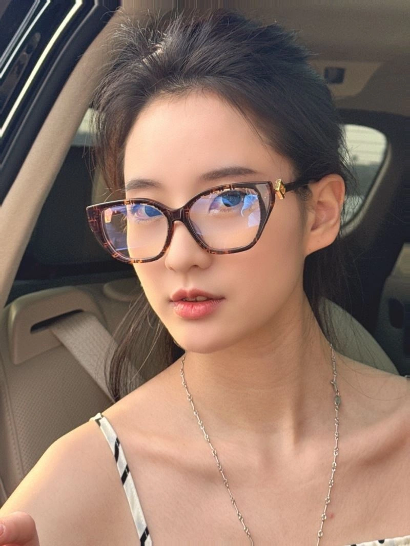 MoistureWicking Fendi Sunglasses 279309