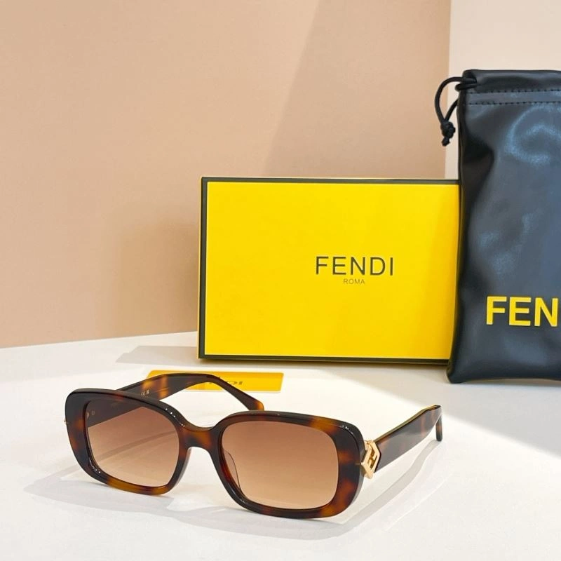 Sporty Fendi Sunglasses 279291