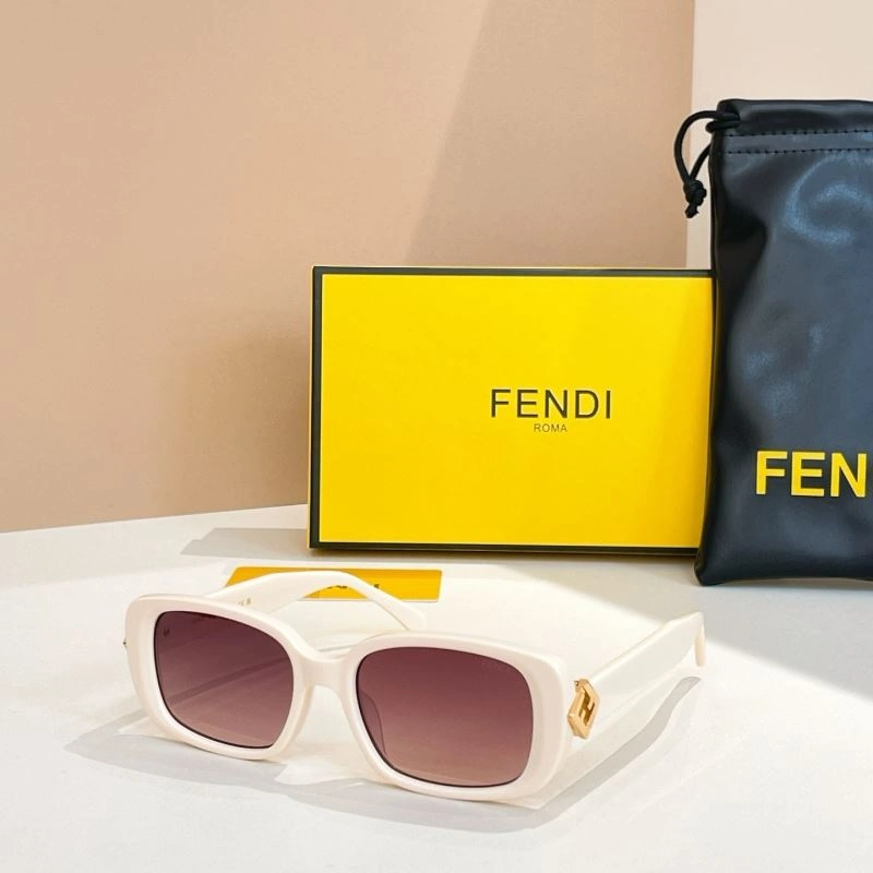 Sporty Fendi Sunglasses 279291