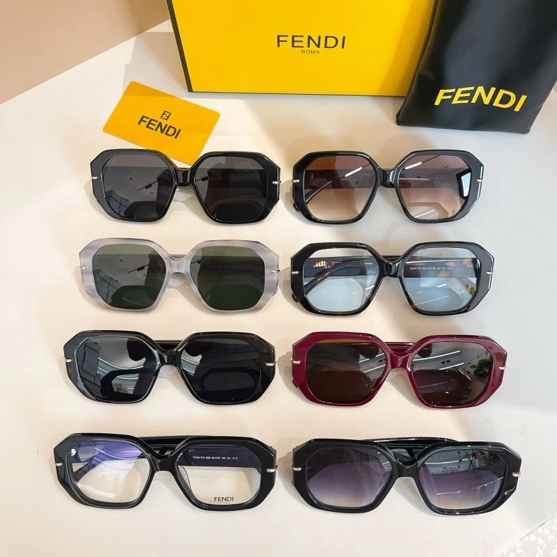RelaxedFit Fendi Sunglasses 279304