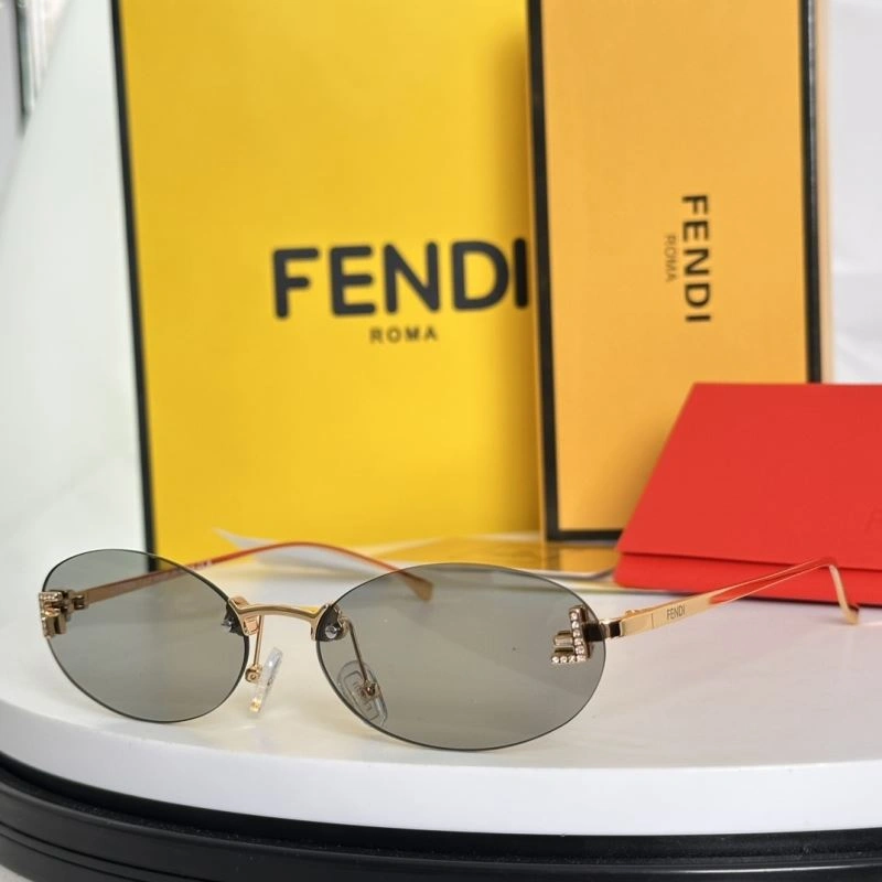 Refined Fendi Sunglasses 279296