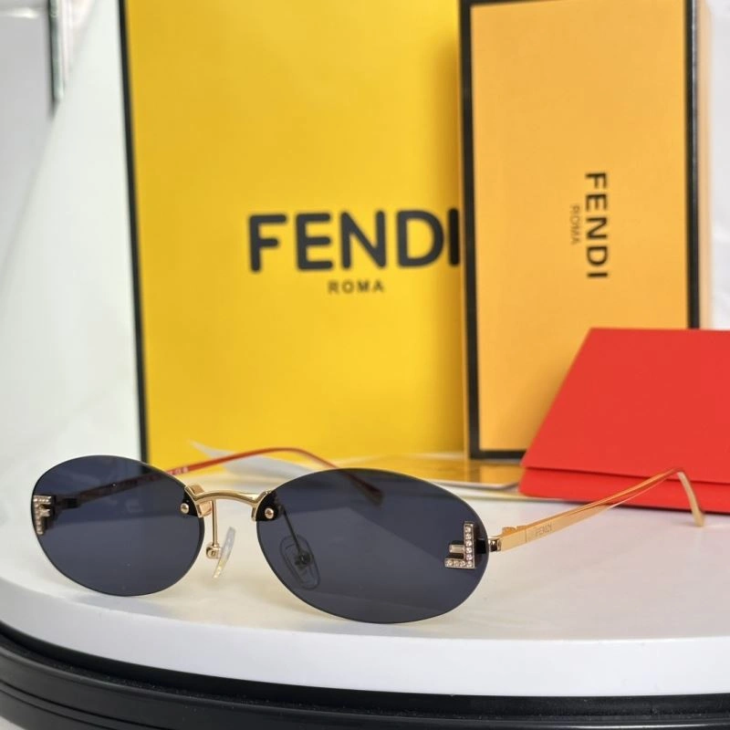 Refined Fendi Sunglasses 279296