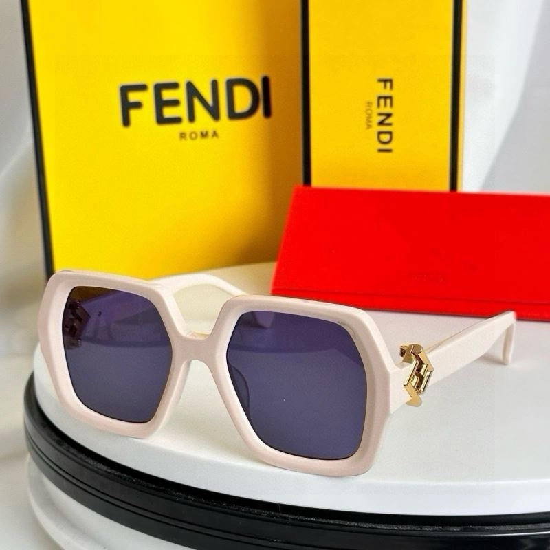 Fendi Sunglasses Durable 279295