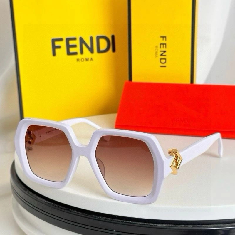 Fendi Sunglasses Durable 279295