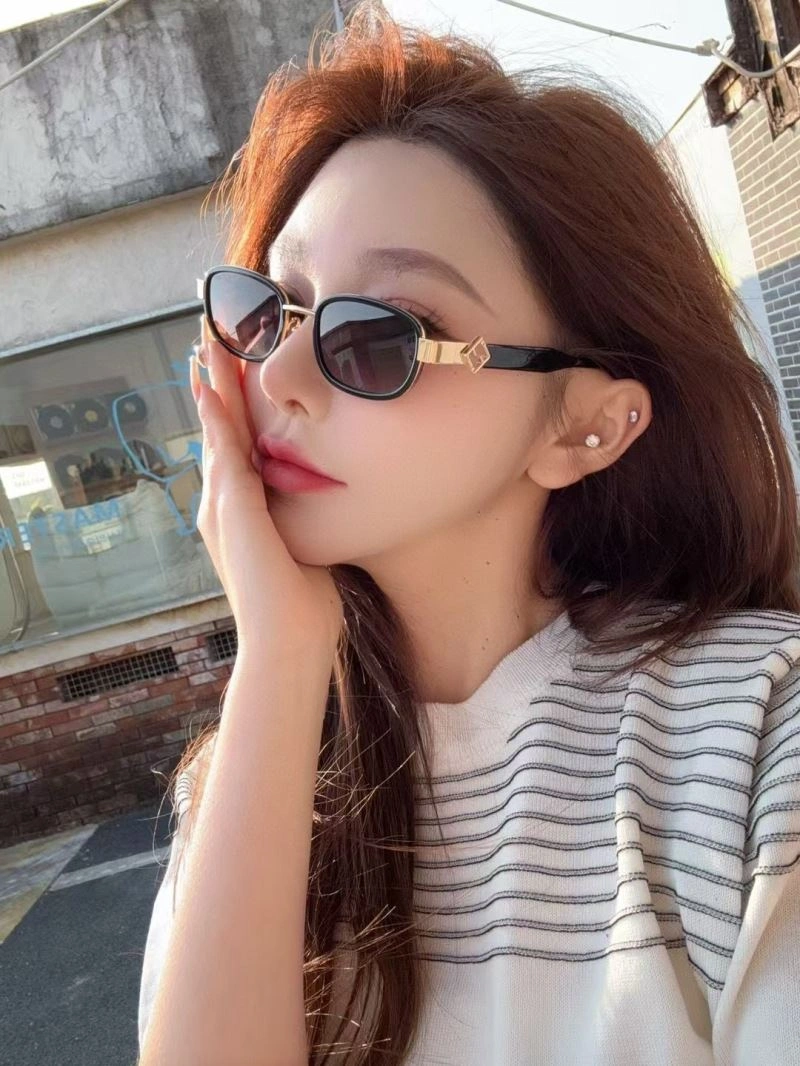 HighQuality Fendi Sunglasses 279286
