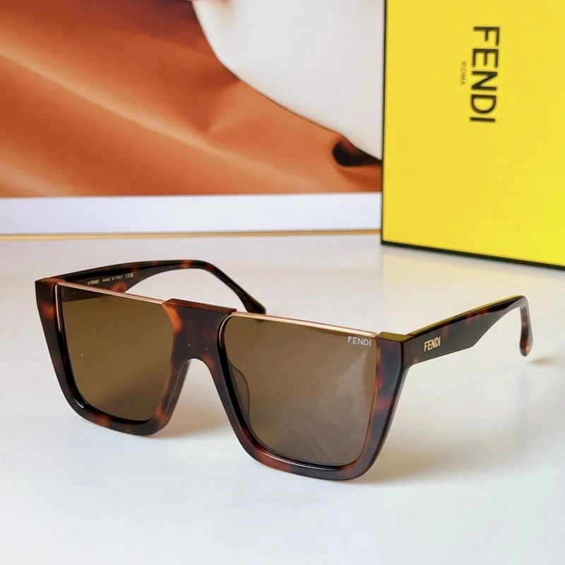 Fendi Sunglasses Modern 279302
