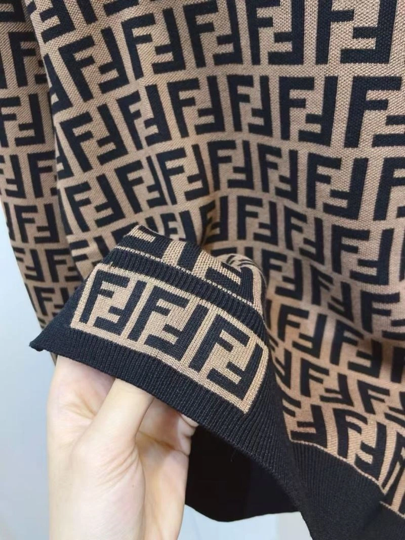 FashionForward Fendi Sweaters 123132