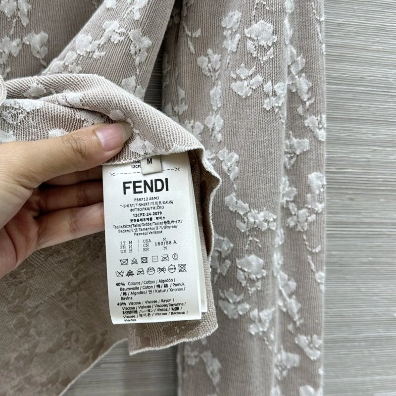 Fendi Sweaters Breathable 120560