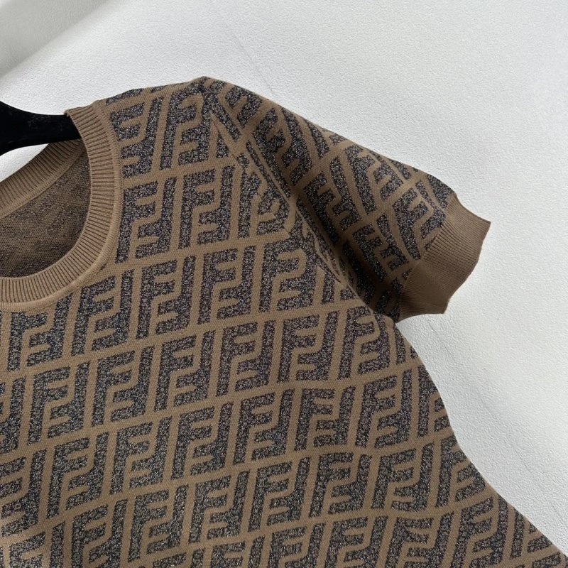 Snug Fendi Sweaters 120427