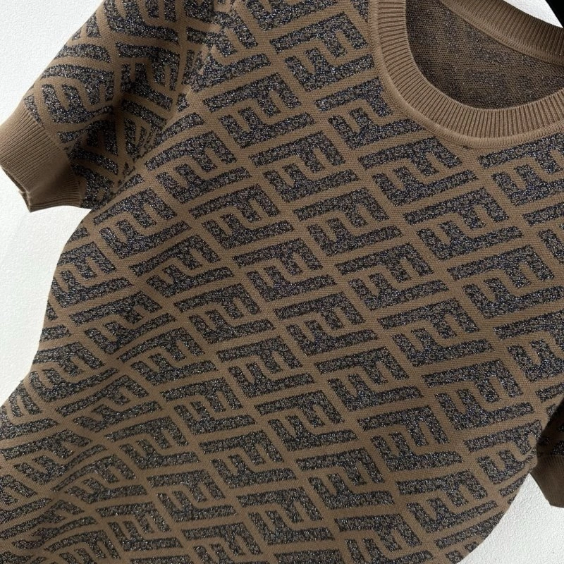 Snug Fendi Sweaters 120427