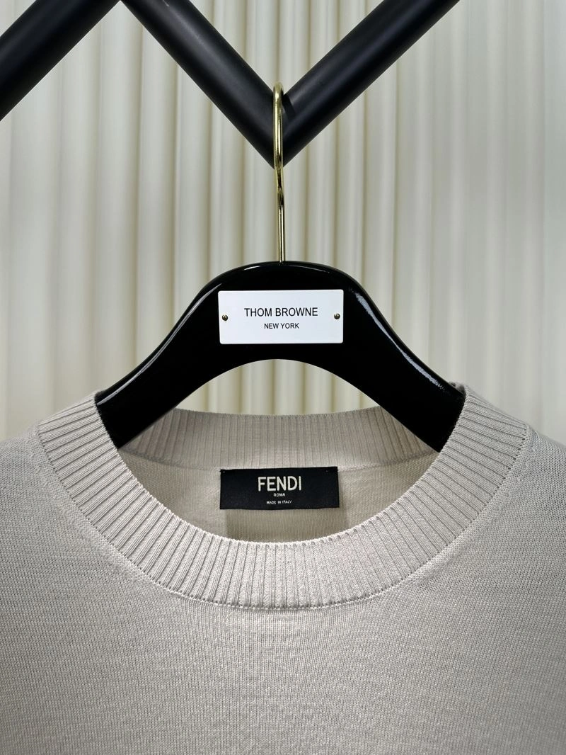 Timeless Fendi Sweaters 121484