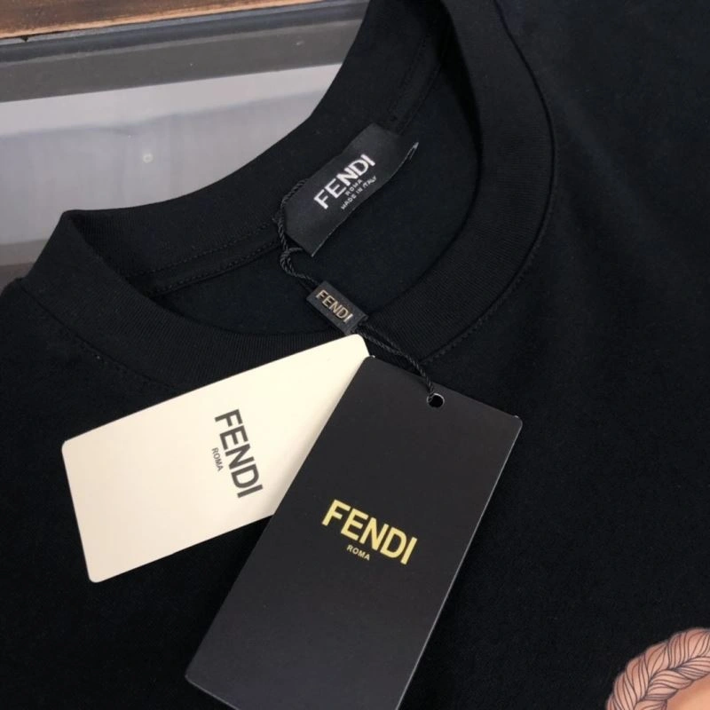Flexible Fendi T-Shirts 123374