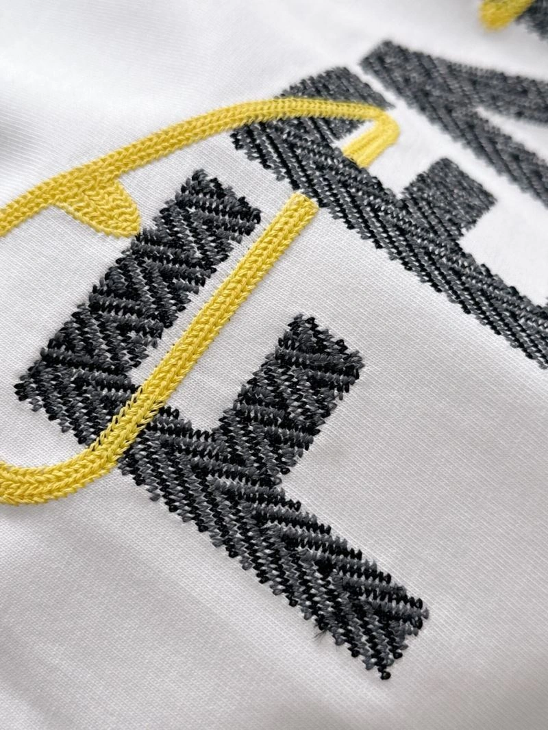 Seasonal Fendi T-Shirts 120894