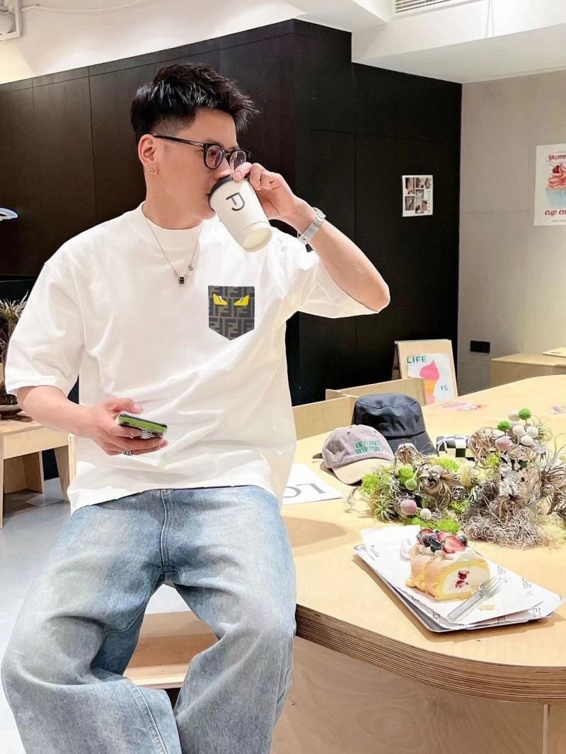 Fendi T-Shirts Original 123083