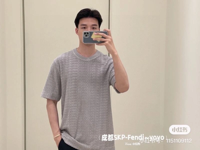 Vibrant Fendi T-Shirts 123081