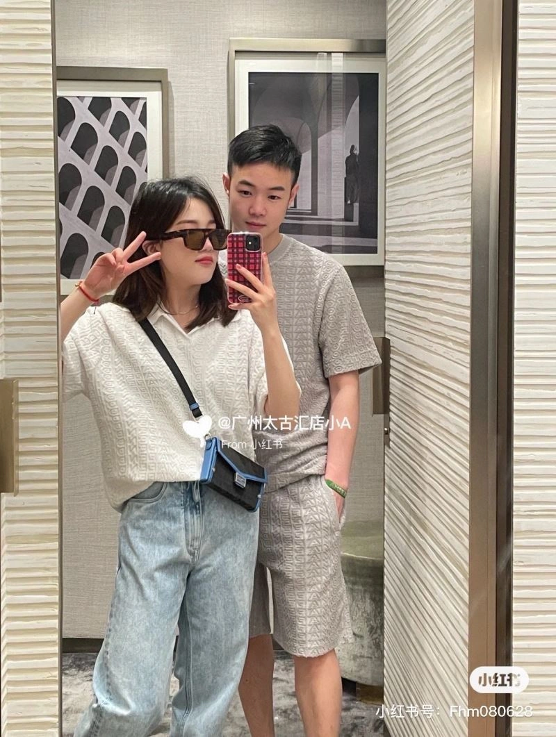 Soft Fendi T-Shirts 123079