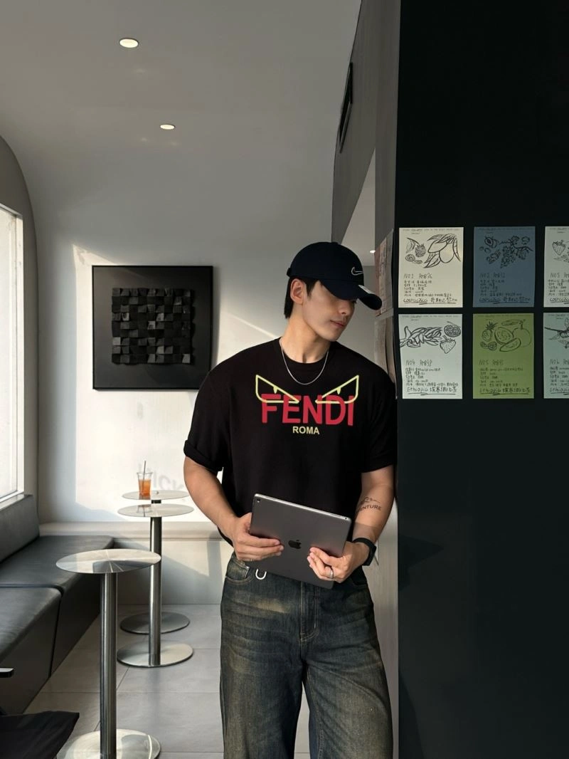 Contemporary Fendi T-Shirts 123076