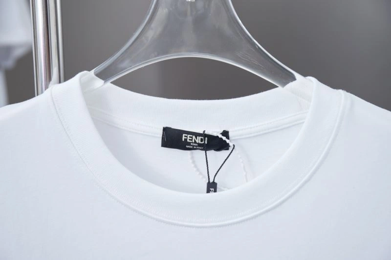 Sustainable Fendi T-Shirts 123071