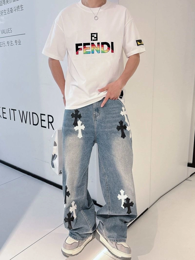 Fendi T-Shirts Resilient 123075