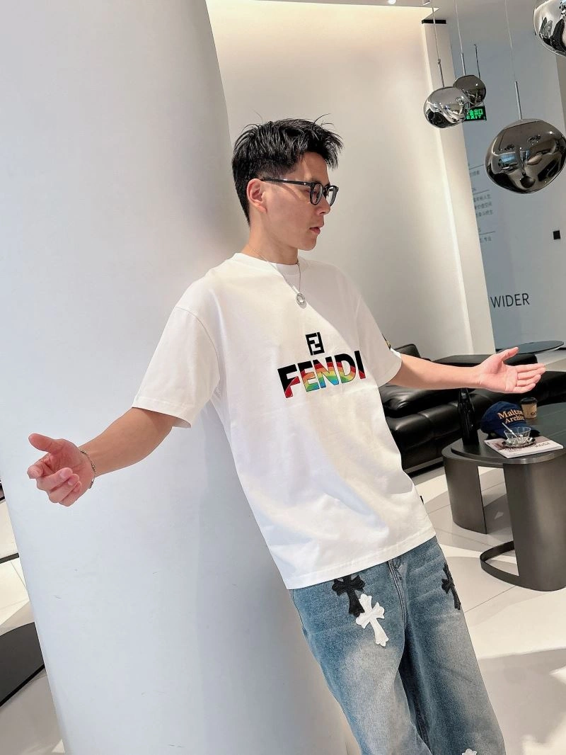 Fendi T-Shirts Resilient 123075