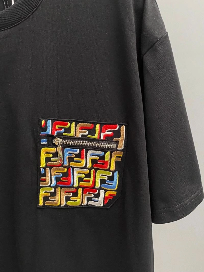 Fendi T-Shirts Minimalist 123070
