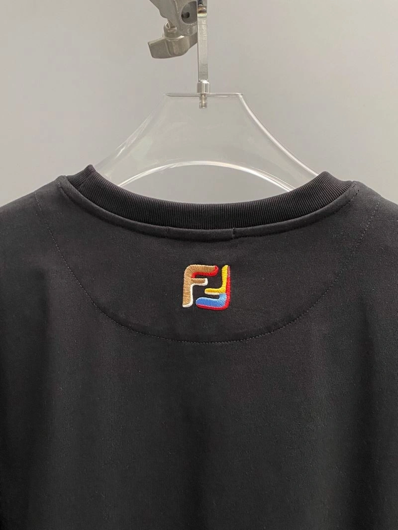 Fendi T-Shirts Minimalist 123070
