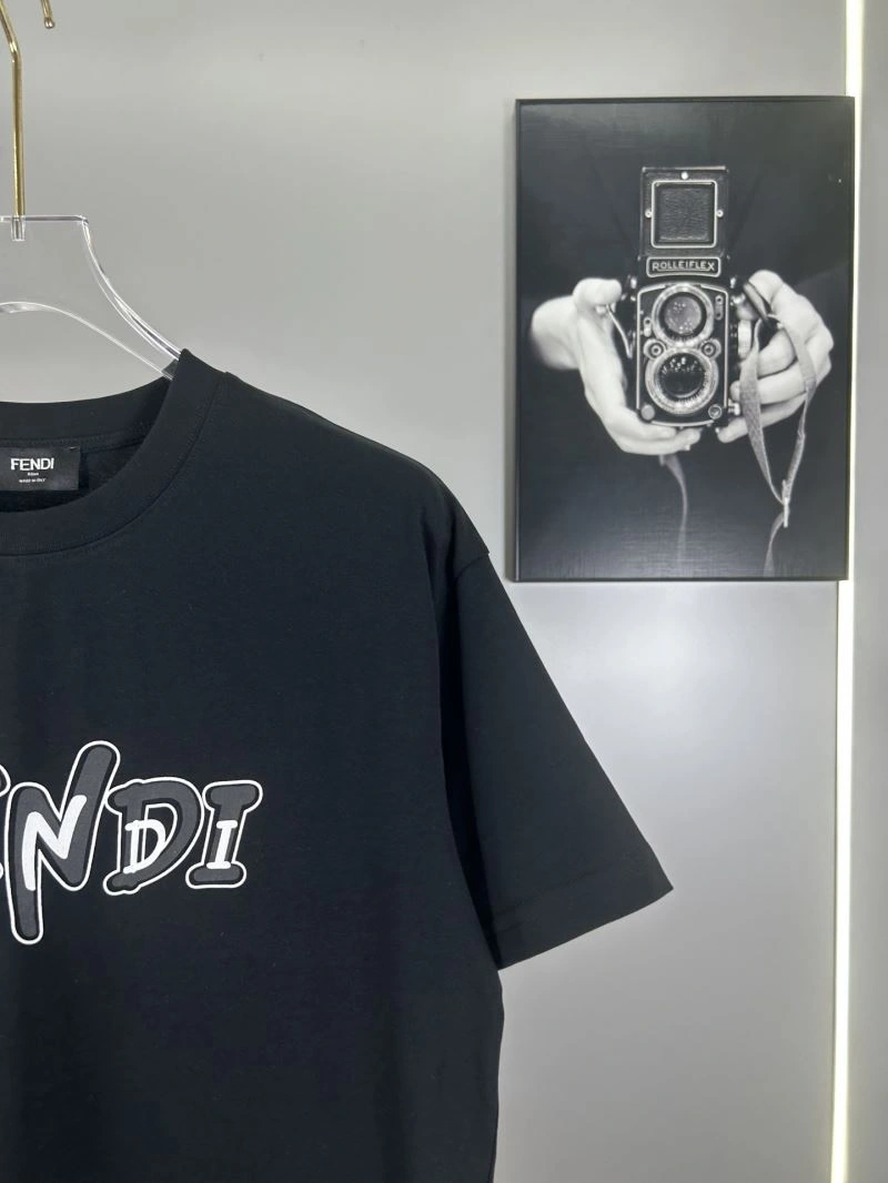 Fendi T-Shirts Refined 123052