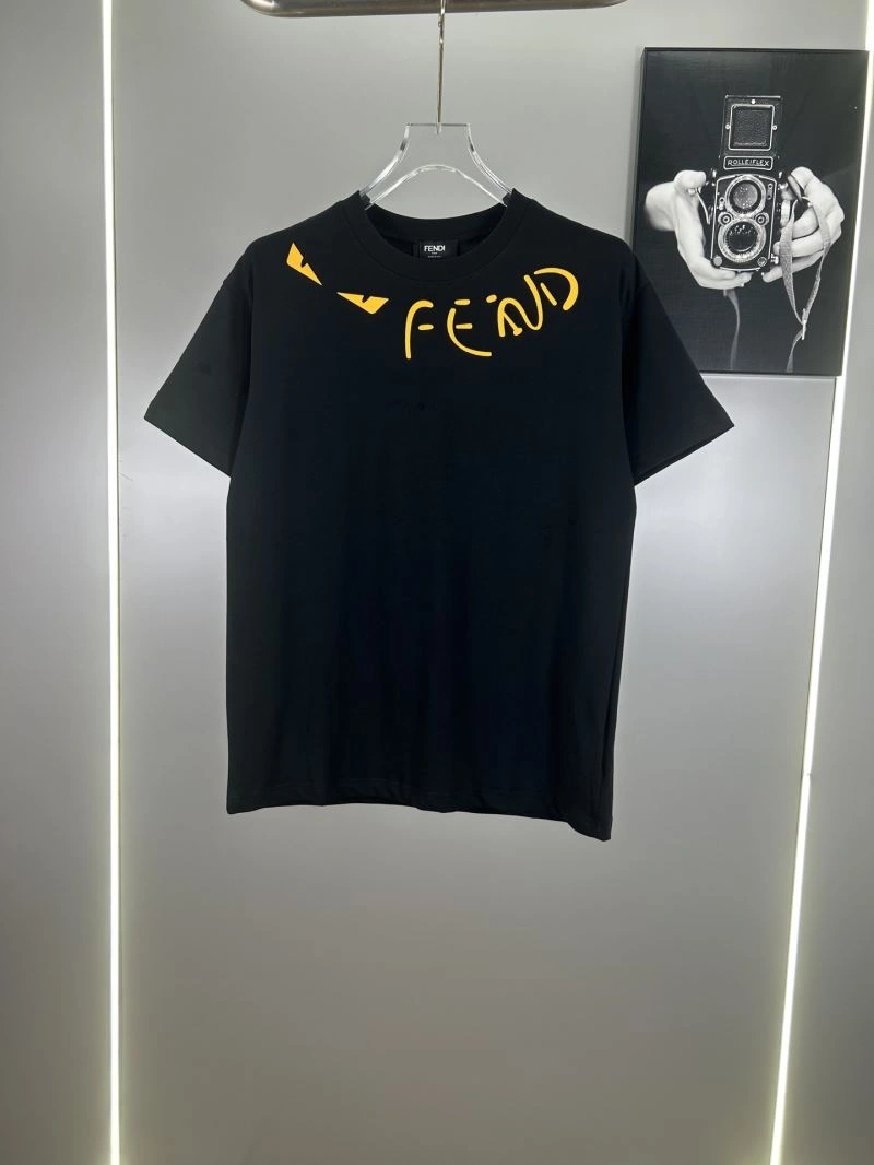 Fendi T-Shirts Trendsetting 123066