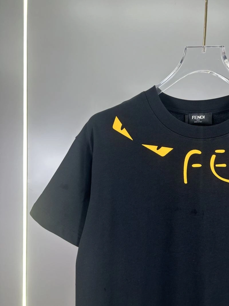 Fendi T-Shirts Trendsetting 123066