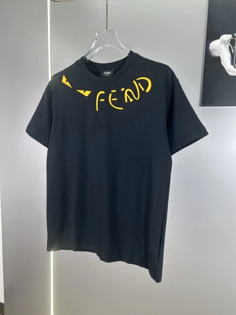 Fendi T-Shirts Trendsetting 123066