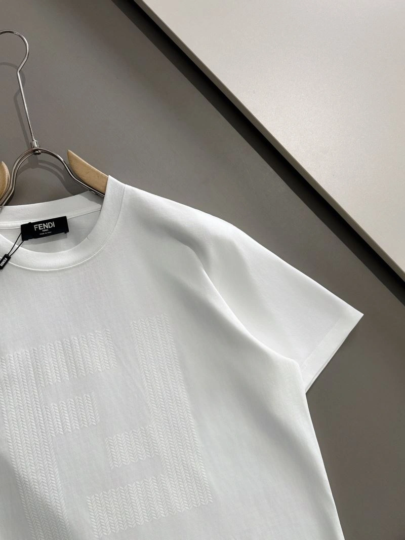 Fendi T-Shirts Lightweight 123017
