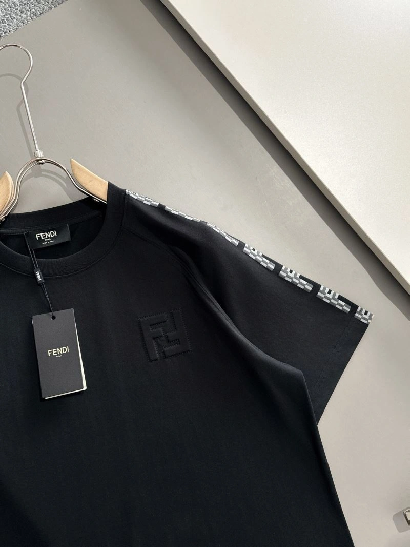 Stretchable Fendi T-Shirts 123019