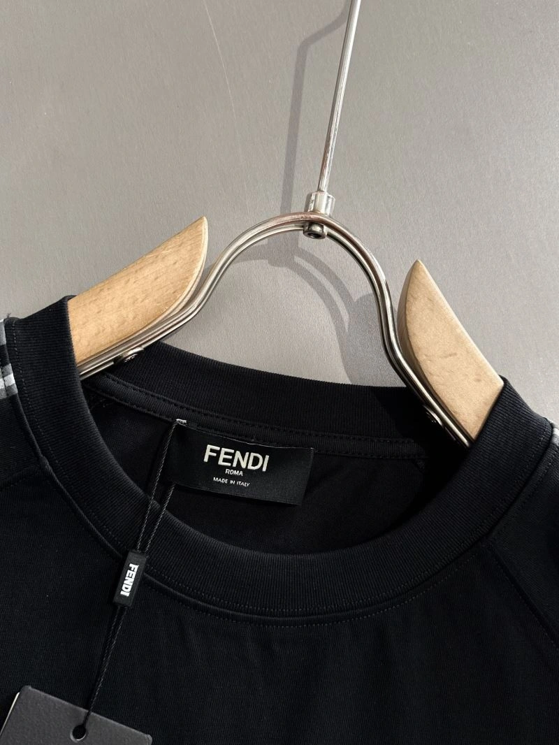 Stretchable Fendi T-Shirts 123019