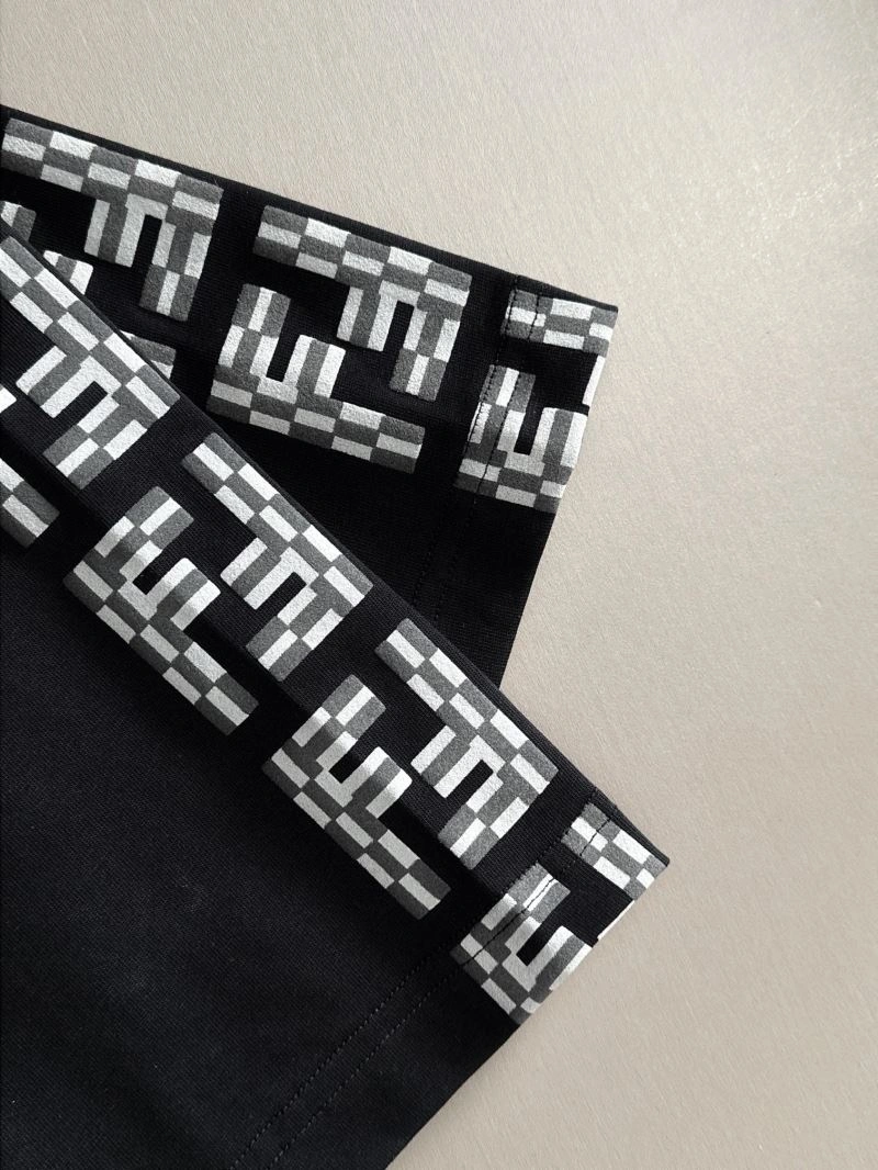 Stretchable Fendi T-Shirts 123019