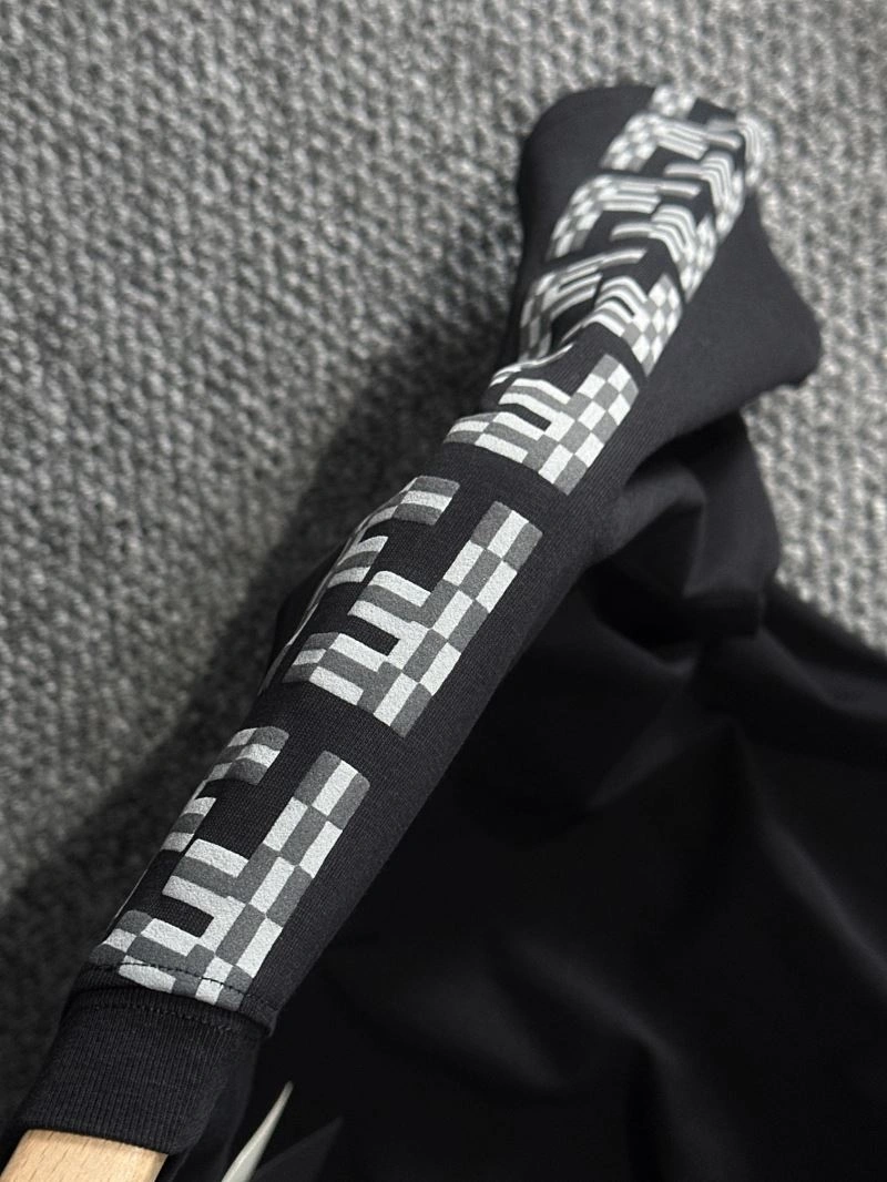 Stretchable Fendi T-Shirts 123019