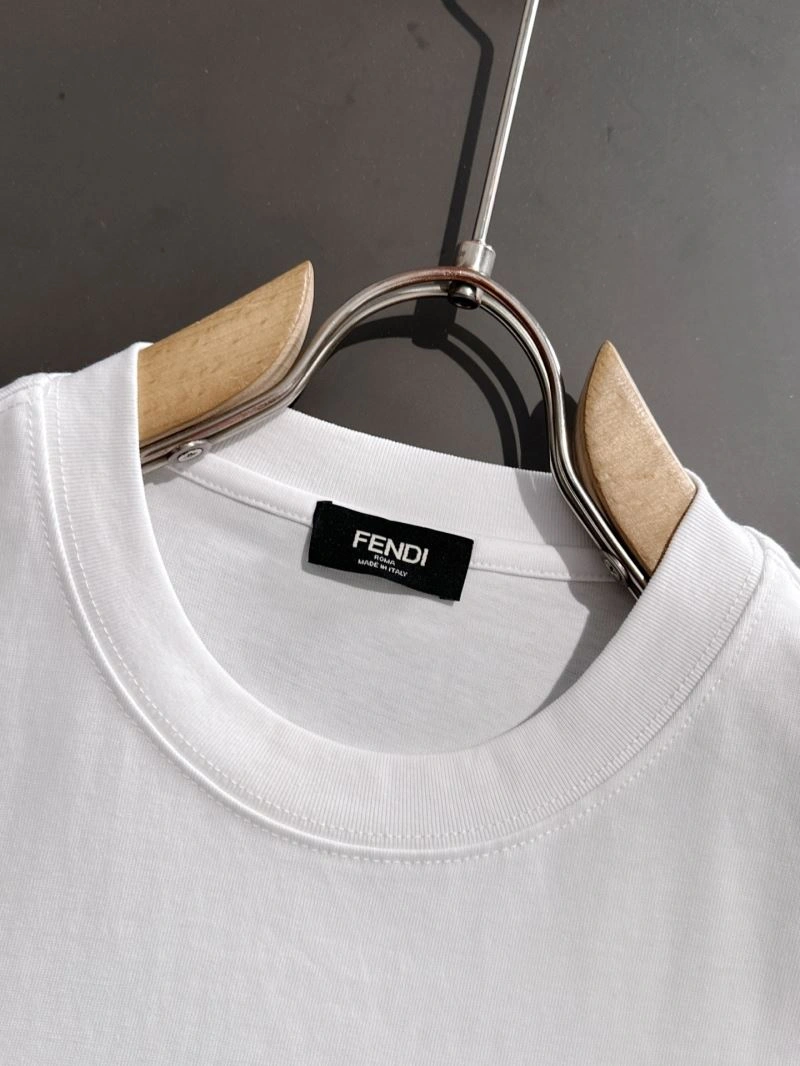 Fendi T-Shirts Stylish 123014