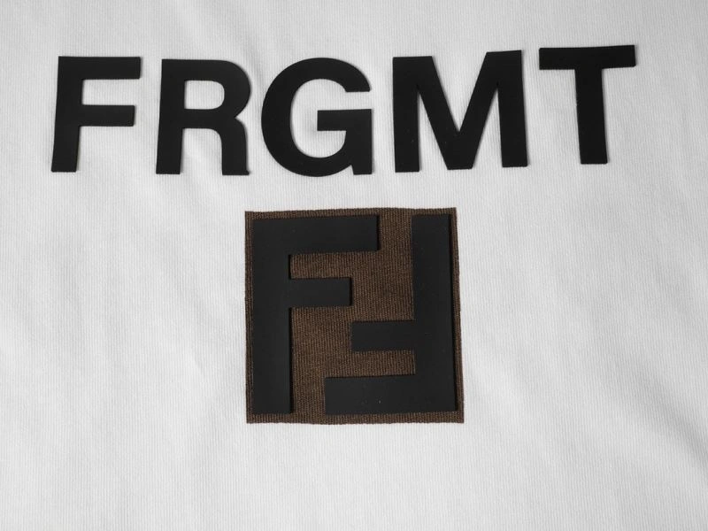 FashionForward Fendi T-Shirts 123042