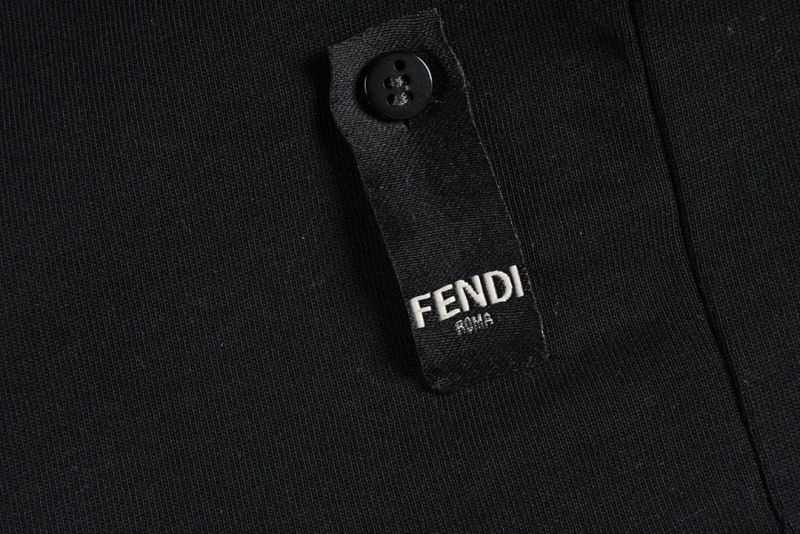Fendi T-Shirts Sleek 123018