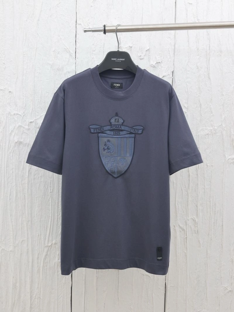 Fendi T-Shirts Resilient 123004