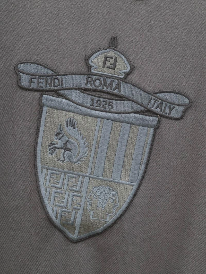 Fendi T-Shirts Resilient 123004
