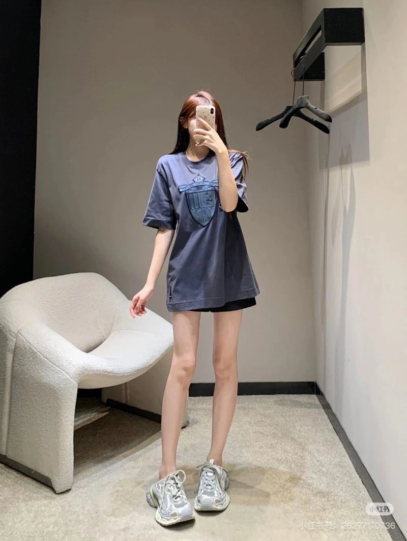 Fendi T-Shirts Resilient 123004