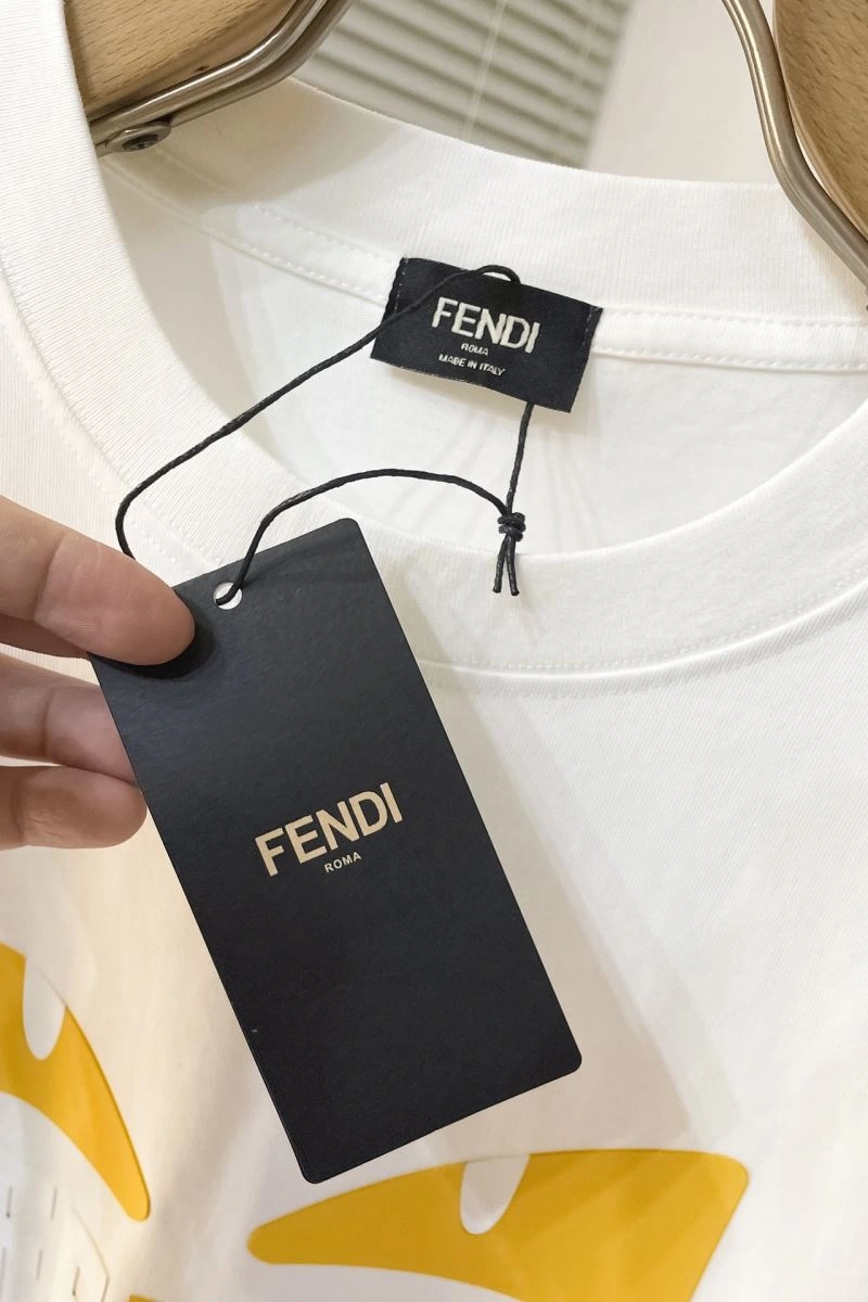 Fendi T-Shirts Fashionable 123231