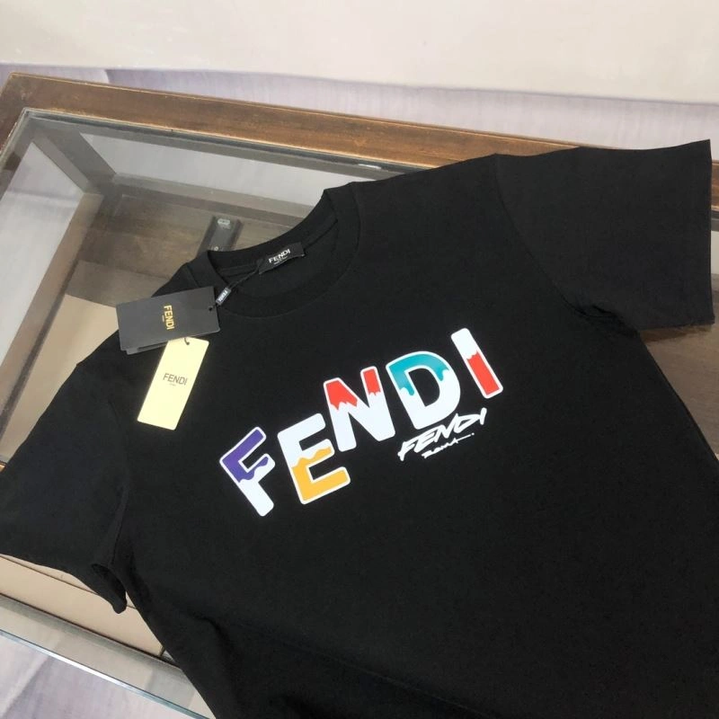 Fendi T-Shirts AllSeason 123196