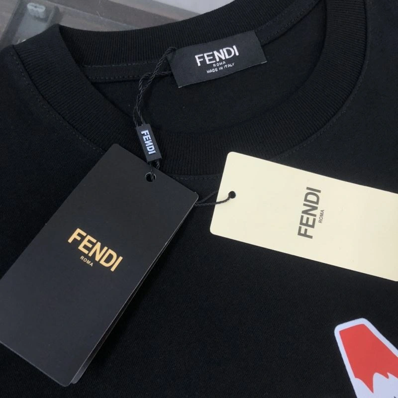 Fendi T-Shirts AllSeason 123196