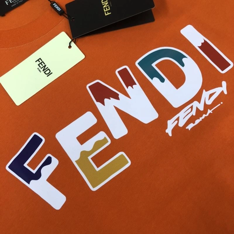 Fendi T-Shirts Minimalist 123180