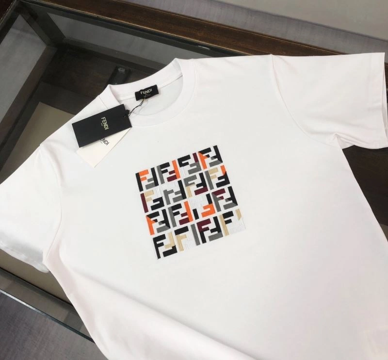 Fendi T-Shirts Cozy 123207
