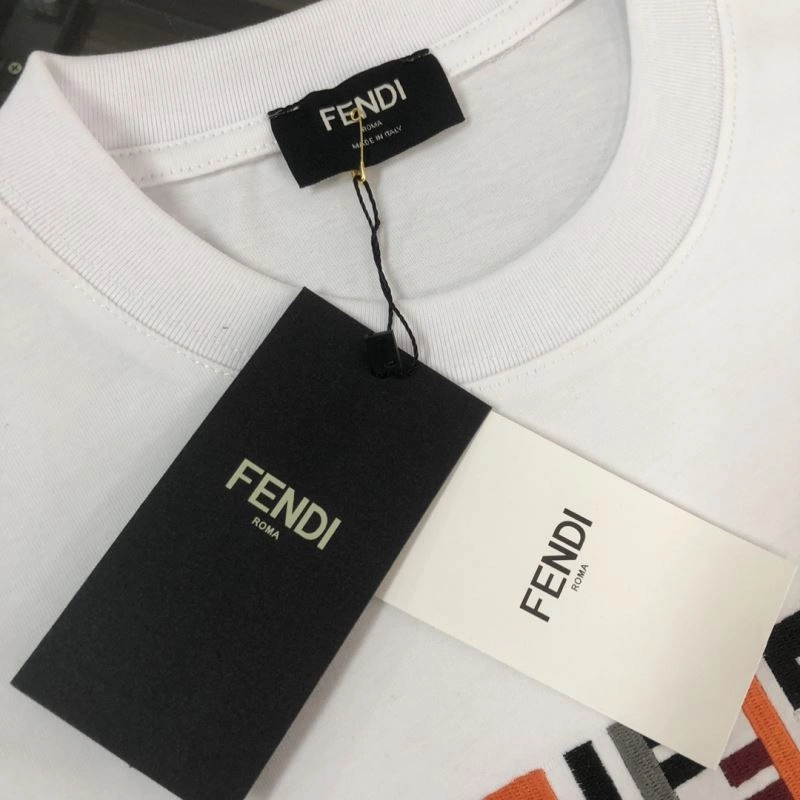 Fendi T-Shirts Cozy 123207