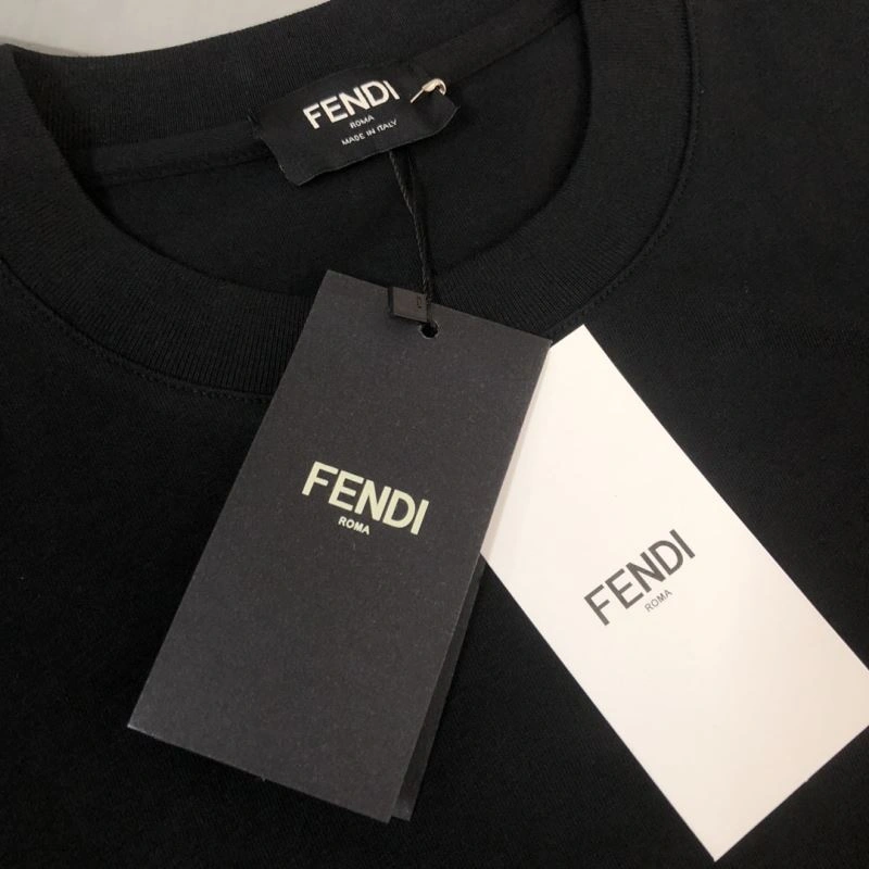 Unisex Fendi T-Shirts 123197